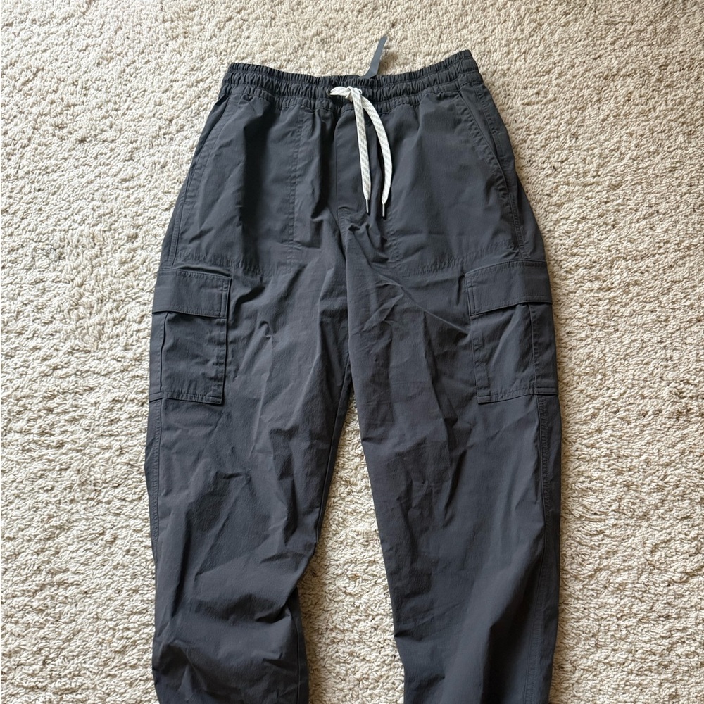 Vuori Black Cargo Joggers